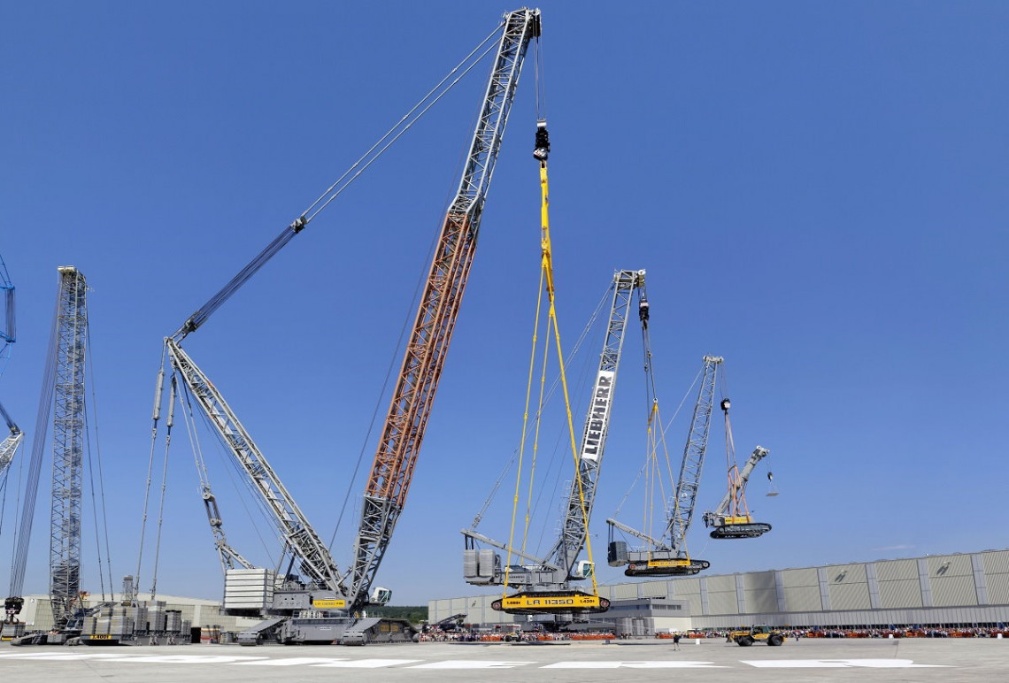 liebherr 1200px 813px
