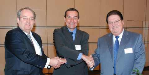 ESI and ASTRIUM signing protocol for partnership agreement. Vincent Chaillou, COO, ESI Group; Hervé Gilibert, CTO and CQO, Astrium Space Transportation; Eric Daubourg, Chief Operating Officer, ESI France at the signing ceremony held in Paris on November 16, 2012.